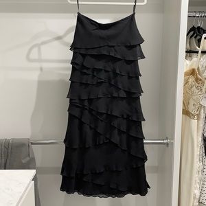 Black ruffle maxi skirt by tadashi